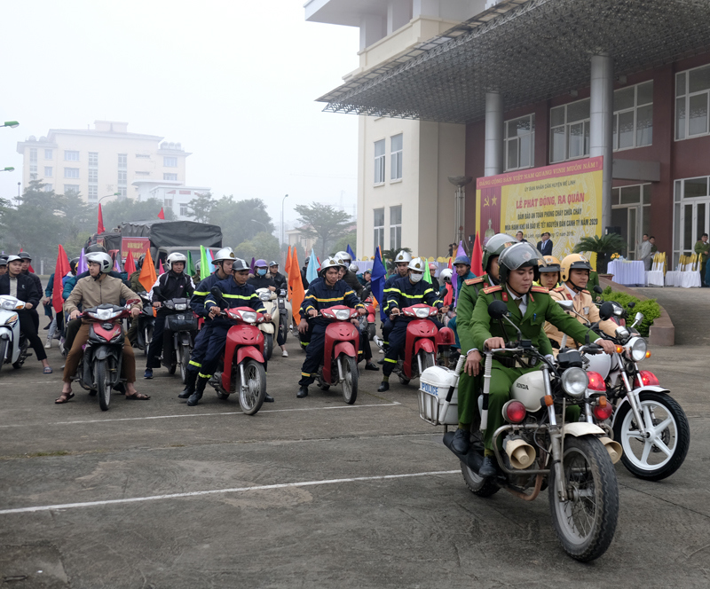 Mê Linh phát động tuyên truyền công tác đảm bảo PCCC mùa hanh khô và Tết Nguyên đán Canh tý - Ảnh 3