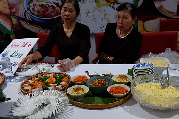 Hội nghị thượng đỉnh Mỹ - Triều: Phóng viên nước ngoài tấm tắc với ẩm thực Hà Nội - Ảnh 5