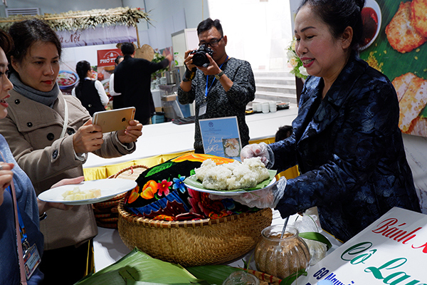 Hội nghị thượng đỉnh Mỹ - Triều: Phóng viên nước ngoài tấm tắc với ẩm thực Hà Nội - Ảnh 7