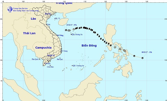 Bão số 13 tan trên Biển Đông, hậu quả của bão số 12 vẫn còn rất nặng nề - Ảnh 1