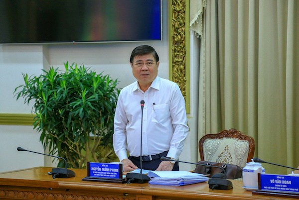 Chủ tịch UBND TP Hồ Chí Minh bức xúc vì sự máy móc của các sở ngành - Ảnh 1
