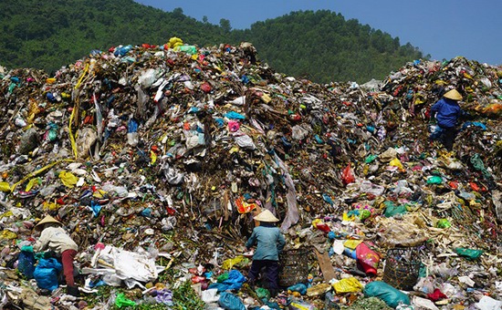 Bãi rác Khánh Sơn sắp đầy, Đà Nẵng có nguy cơ ngập rác - Ảnh 2