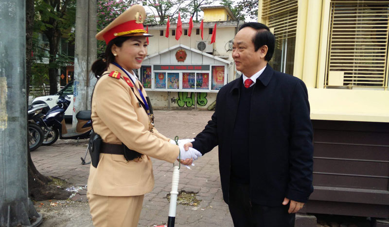 Phó Chủ tịch UBND TP Hà Nội Nguyễn Thế Hùng: Xử lý nghiêm vi phạm về bia, rượu, không có vùng cấm, ngoại lệ - Ảnh 3