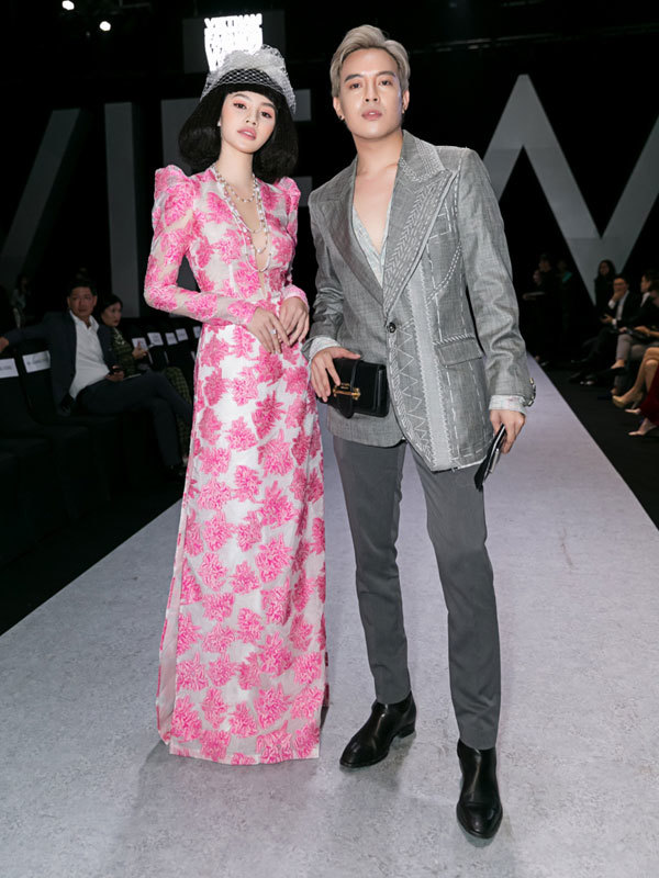 Jolie Nguyễn diện áo dài phong cách Coco Chanel - Ảnh 5
