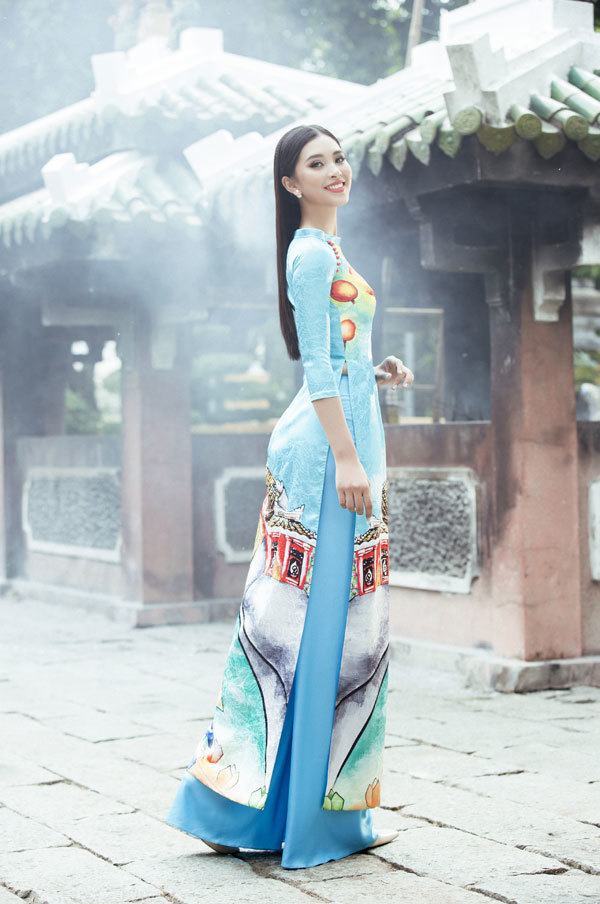Hoa hậu Tiểu Vy duyên dáng khoe nét xuân thì tuổi 18 - Ảnh 7