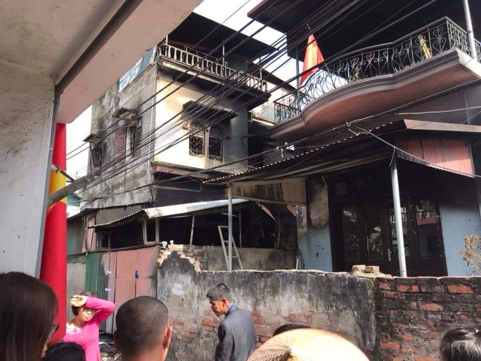 Cần điều tra làm rõ vụ cháy khiến một phụ nữ tử vong ngày mùng 1 Tết ở Long Biên - Ảnh 2