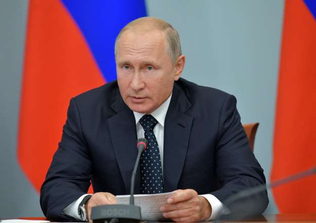 Tổng thống Putin sa thải 15 tướng quân đội trước cuộc tập trận lớn nhất 4 thập kỷ - Ảnh 1
