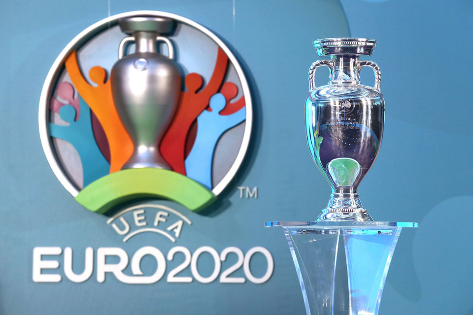 Tránh Covid-19, EURO 2020 có thể diễn ra vào tháng 12 năm nay - Ảnh 1
