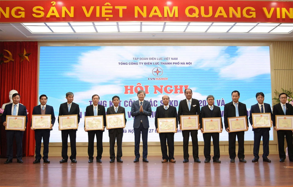 EVNHANOI hoàn thành xuất sắc nhiệm vụ năm 2019 - Ảnh 6