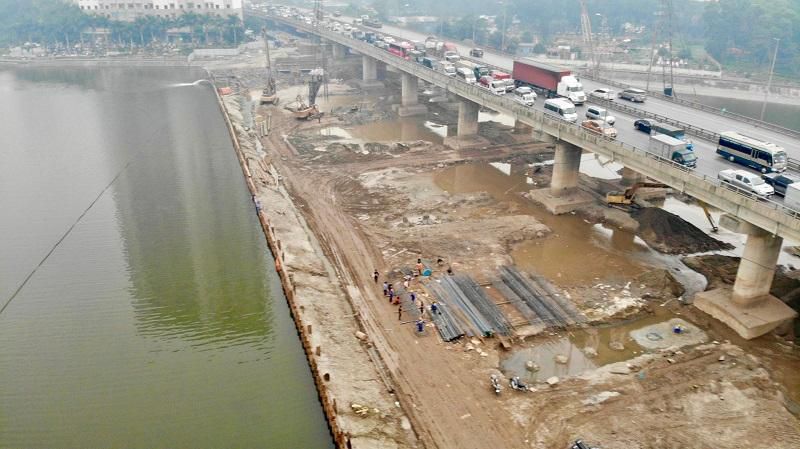 Hà Nội: Toàn cảnh công trường dự án xây dựng 2 cầu qua hồ Linh Đàm - Ảnh 6