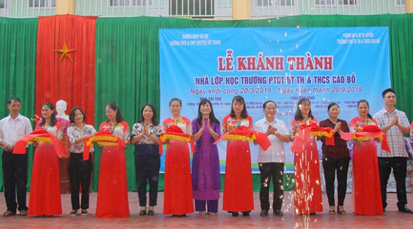 Học sinh trường Nguyễn Tất Thành gom đồng nát, góp tiền xây trường cho Hà Giang - Ảnh 1