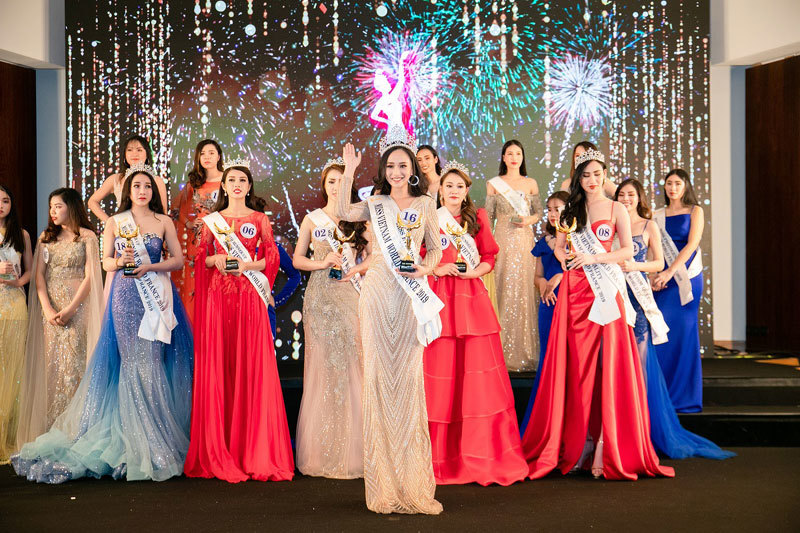 Mỹ nhân đến từ Hà Nội đăng quang Miss Vietnam World France 2019 - Ảnh 1