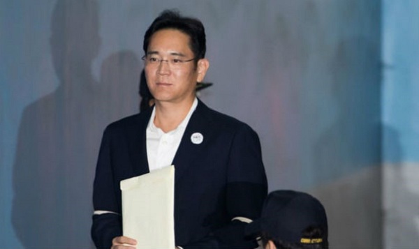 "Thái tử" Samsung đối mặt án tù 12 năm vì hối lộ - Ảnh 1