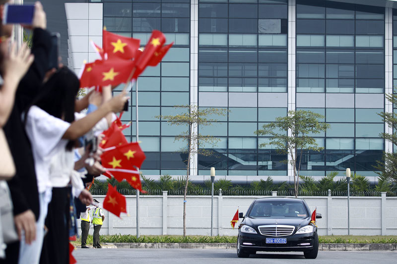 Chủ tịch Trung Quốc Tập Cận Bình rời Hà Nội, kết thúc chuyến thăm Việt Nam - Ảnh 1
