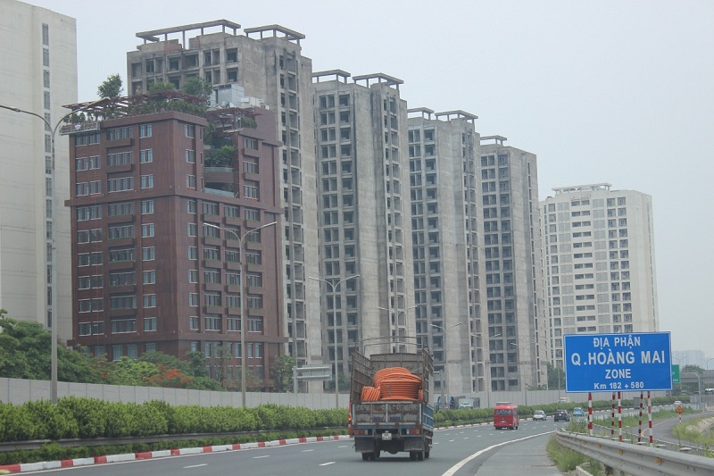 Vì sao giá bất động sản TP Hồ Chí Minh tăng nhanh hơn Hà Nội? - Ảnh 1