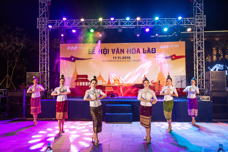 Du khách FLC Sầm Sơn mãn nhãn với đêm Lễ hội Văn hóa Lào - Ảnh 3