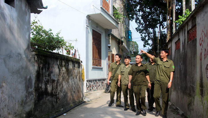 Công an chính quy tăng cường cơ sở tại Thanh Trì: Giảm áp lực cho chính quyền xã - Ảnh 1