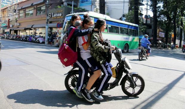 Bộ tài liệu “Giáo dục an toàn giao thông” tại Hà Nội: Sẽ dạy đại trà cho học sinh 3 khối đầu cấp - Ảnh 1