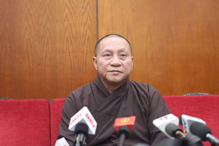 Đề xuất tạm đình chỉ tất cả chức vụ trong Giáo hội Phật giáo của sư trụ trì chùa Ba Vàng - Ảnh 1