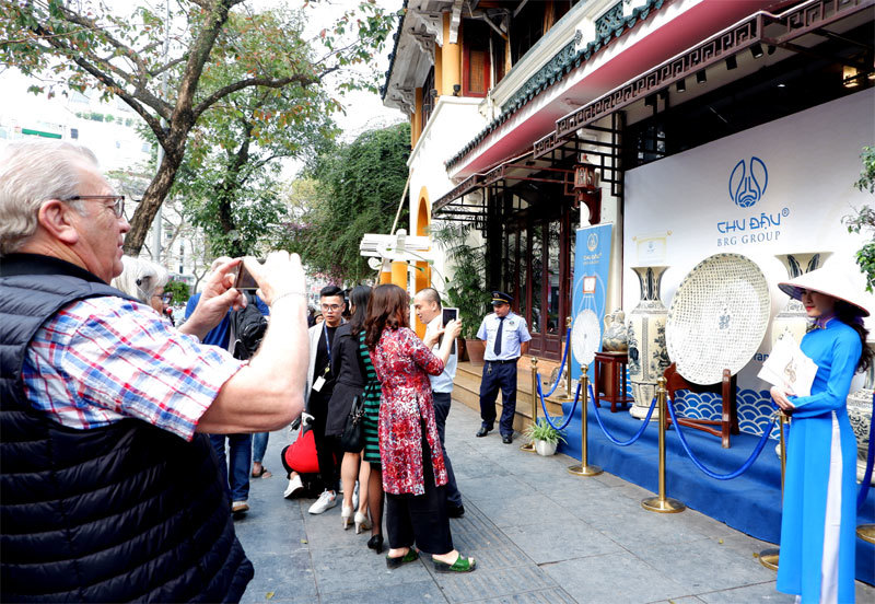 5 dòng sản phẩm gốm Chu Đậu làm quà tặng được trưng bày nhân Hội nghị thượng đỉnh Mỹ - Triều - Ảnh 10