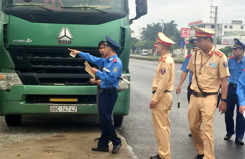 Hà Nội: Tạm giữ trên 5.000 xe vi phạm giao thông trong 3 tháng - Ảnh 1