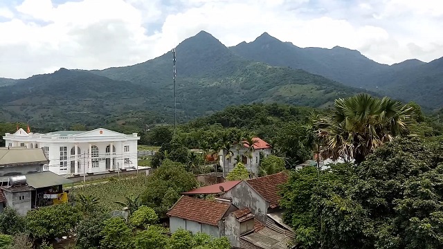 Phát triển kinh tế vùng núi Ba Vì: Khi chính sách đi vào cuộc sống - Ảnh 1