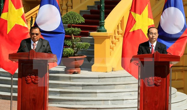 Lãnh đạo Việt Nam, Lào họp báo bế mạc Năm Đoàn kết Hữu nghị 2017 - Ảnh 1