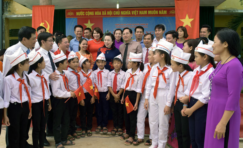 Tiêu điểm tuần qua: Bộ Giáo dục lên tiếng về sách Tiếng Việt lớp 1 Công nghệ giáo dục - Ảnh 4