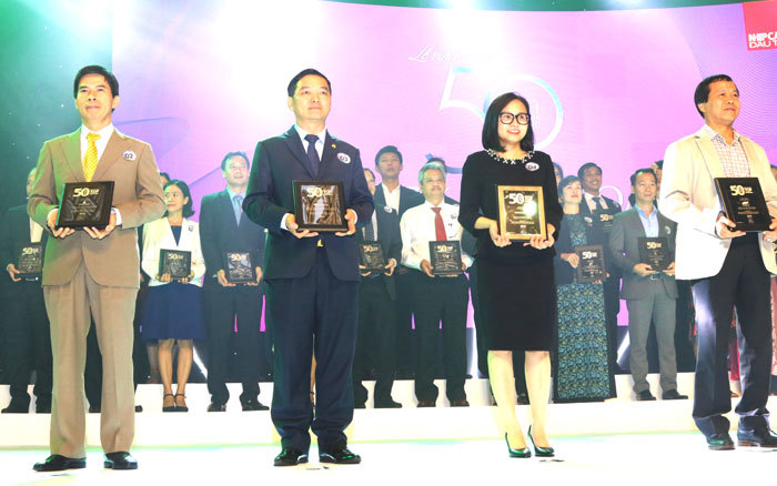 Tập đoàn Xây dựng Hòa Bình Đạt Top 3 Công ty Kinh doanh hiệu quả nhất Việt Nam 2017 - Ảnh 1