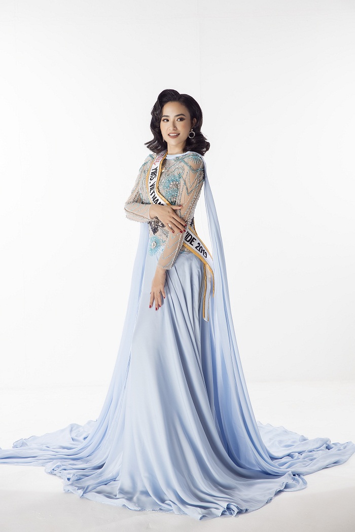 Lê Vũ Hoàng Hạt nối bước Hoa hậu Dương Thùy Linh chinh chiến tại Mrs Worldwide 2019 - Ảnh 1