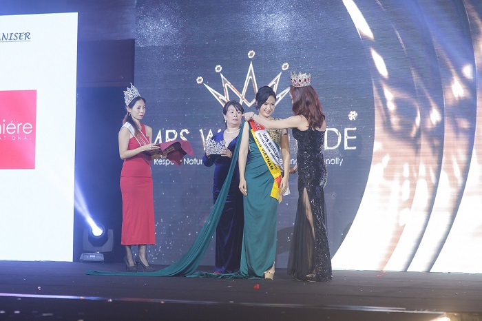Lê Vũ Hoàng Hạt lọt top 10 và giành 2 giải phụ tại Mrs Worldwide 2019 - Ảnh 2