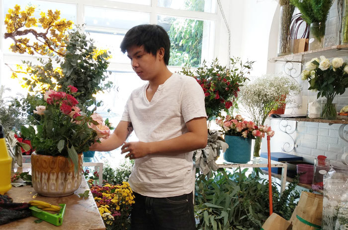 TP Hồ Chí Minh: Thị trường hoa tươi dịp 8/3 tăng gấp 5 lần so với ngày thường - Ảnh 2