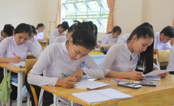 TP Hồ Chí Minh: Học sinh lớp 12 tiếp tục nghỉ học đến ngày 15/3 - Ảnh 1