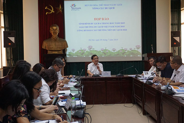 Tăng trưởng du lịch Việt Nam sẽ chậm lại trong năm 2019 - Ảnh 1