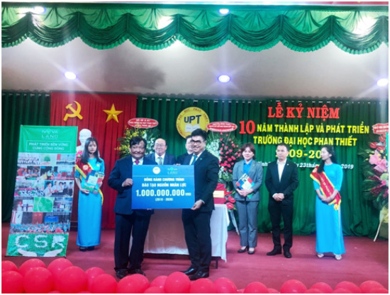 Thực hiện trách nhiệm xã hội Bình Thuận: Novaland song hành cùng giáo dục & đào tạo - Ảnh 2