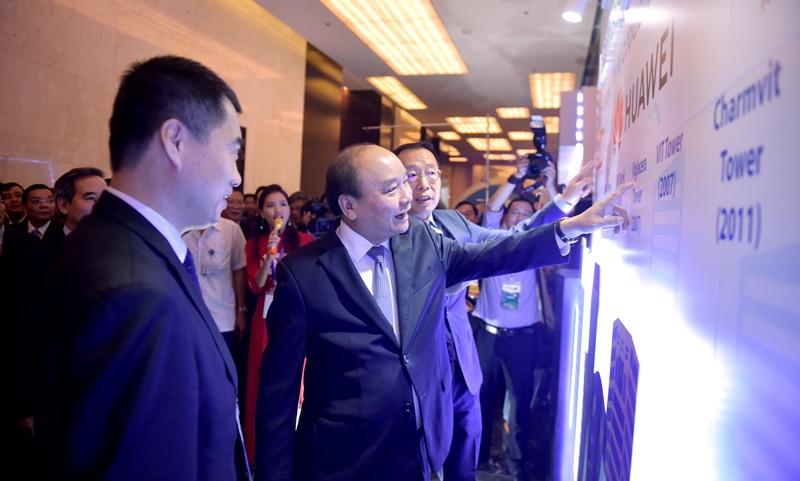 Thủ tướng: Cách mạng 4.0 tạo cơ hội cho Việt Nam "đảo chiều" về đầu tư, thương mại - Ảnh 2