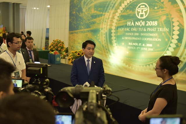 Chủ tịch Nguyễn Đức Chung: Hà Nội tạo mọi điều kiện thuận lợi cho các nhà đầu tư - Ảnh 1