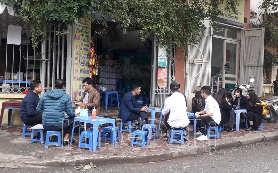 [Ảnh] Mùa dịch Covid-19: Nhan nhản quán ăn mất an toàn thực phẩm tại nhiều trường đại học ở Hà Nội - Ảnh 8