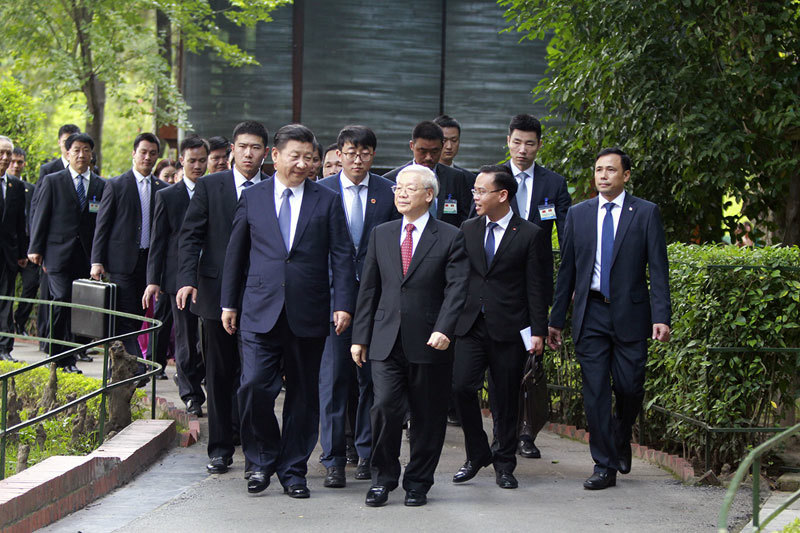 Chủ tịch Trung Quốc Tập Cận Bình vào Lăng viếng Chủ tịch Hồ Chí Minh - Ảnh 5