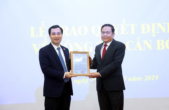 Trao Quyết định bổ nhiệm Trưởng Ban Tuyên giáo Ủy ban Trung ương MTTQ Việt Nam - Ảnh 1