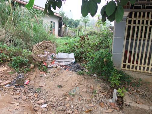 Khám nghiệm lại thi thể nữ sinh bị sát hại tại Điện Biên, công bố hiện trường vụ án - Ảnh 7