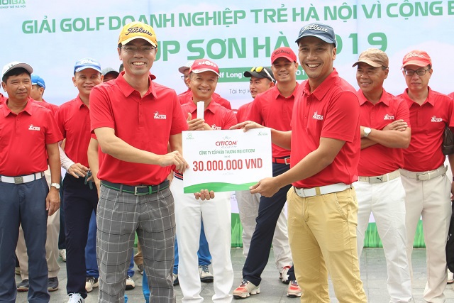 Hơn 200 Golfers tham dự Giải Golf Doanh nghiệp trẻ Hà Nội vì Cộng đồng 2019 - Ảnh 1
