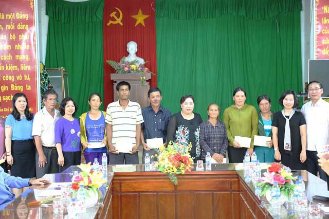 Đoàn đại biểu Quốc hội TP Hà Nội trao đổi kinh nghiệm hoạt động với Quảng Nam, Quảng Ngãi - Ảnh 1