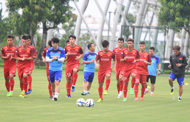 Thầy Park thử lửa chọn cầu thủ cho đội hình giành vàng tại Seagames - Ảnh 1