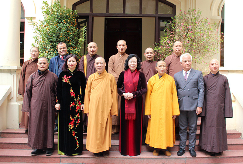 Phó Bí thư Thường trực Thành ủy tiếp đoàn đại biểu Ban Trị sự Giáo hội Phật giáo Việt Nam TP Hà Nội - Ảnh 2