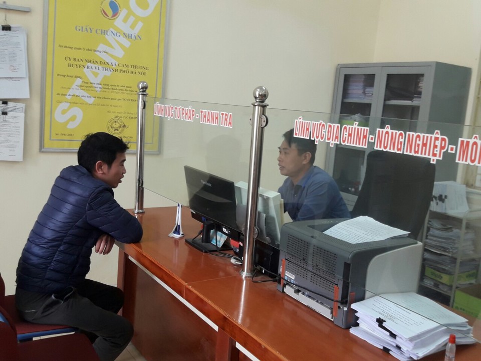 Chấn chỉnh hoạt động tiếp nhận giải quyết hồ sơ tại UBND xã Cam Thượng - Ảnh 1