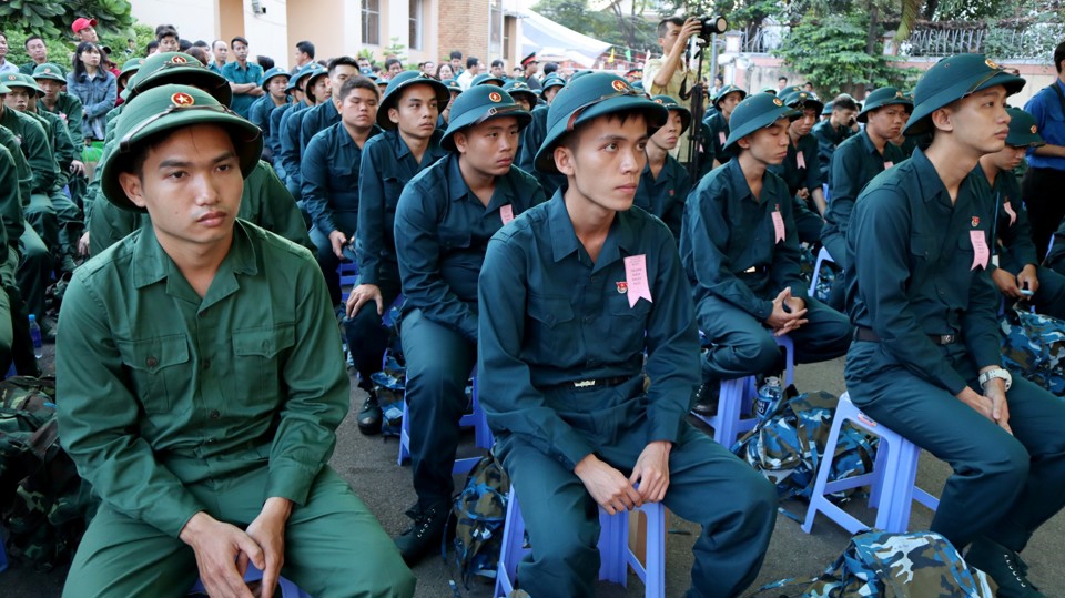 TP Hồ Chí Minh: 3.800 thanh niên hăng hái lên đường nhập ngũ - Ảnh 9