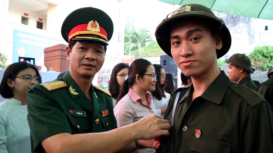 TP Hồ Chí Minh: 3.800 thanh niên hăng hái lên đường nhập ngũ - Ảnh 5