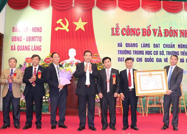 Huyện Phú Xuyên có thêm Quang Lãng đón nhận xã chuẩn nông thôn mới - Ảnh 1