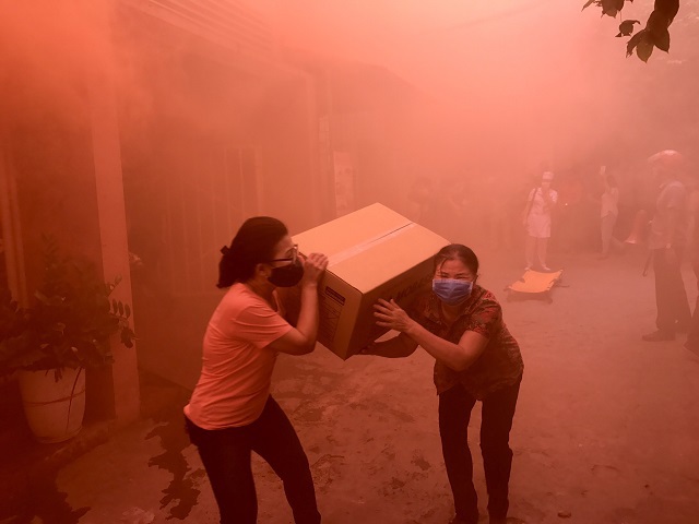 Giả định cứu 10 người mắc kẹt bên trong đám “Cháy” tại đường Phan Đình Phùng - Ảnh 7